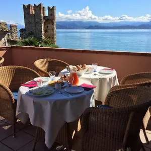 Degli Oleandri 3*, Sirmione Italy